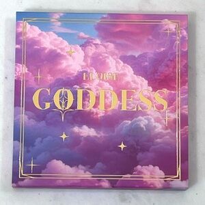 Eloise New Goddess Muti Color Eyeshadow Pallette